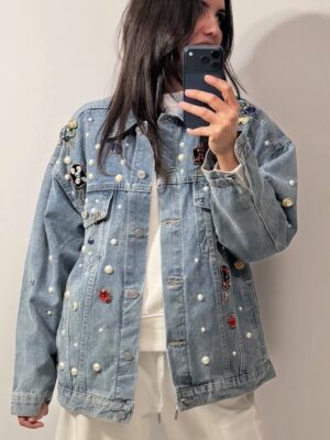 Giacca jeans con applicazioni